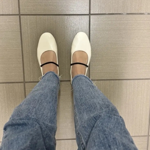 White Mary Janes flat shoes - Picture 11 of 12